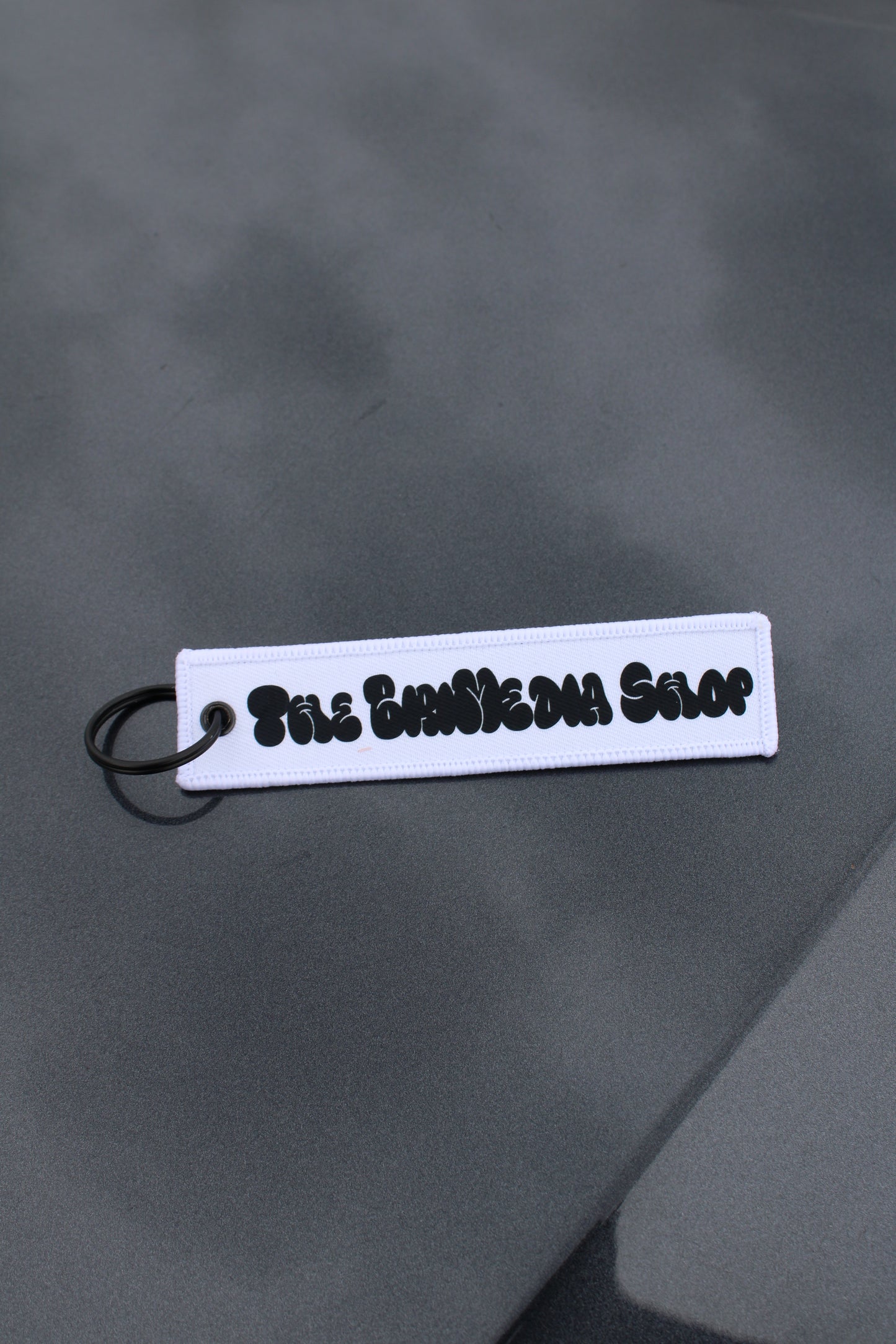 The BriMedia Shop Jet Tag (White)