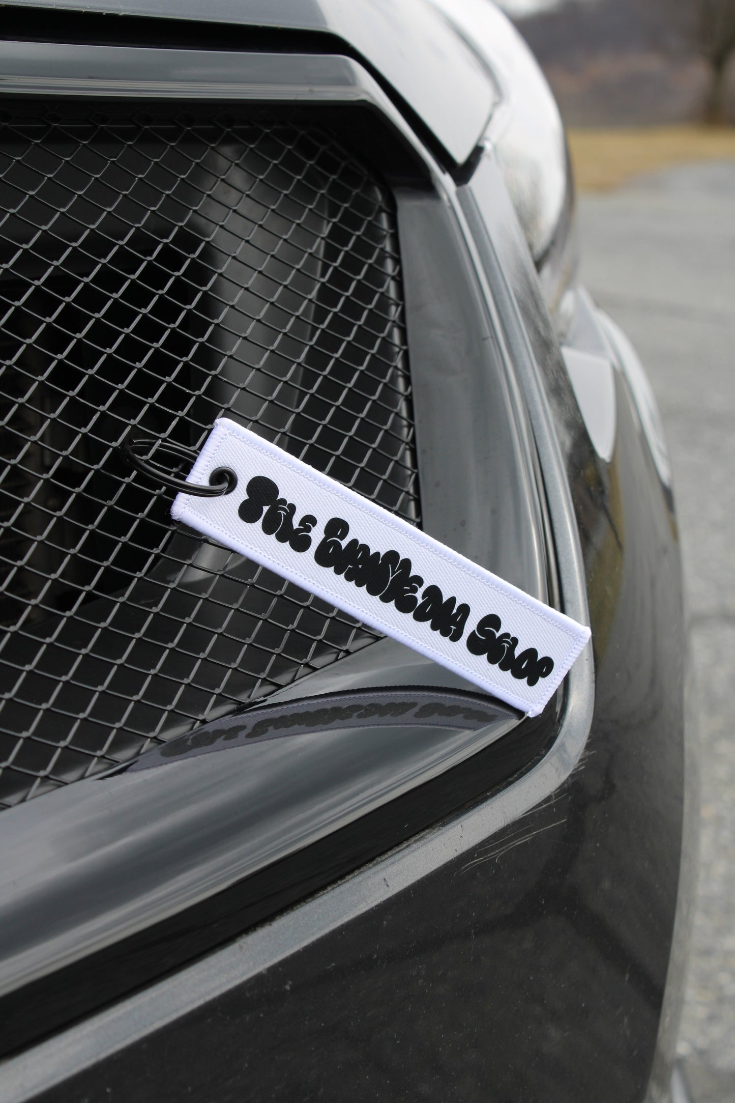 The BriMedia Shop Jet Tag (White)